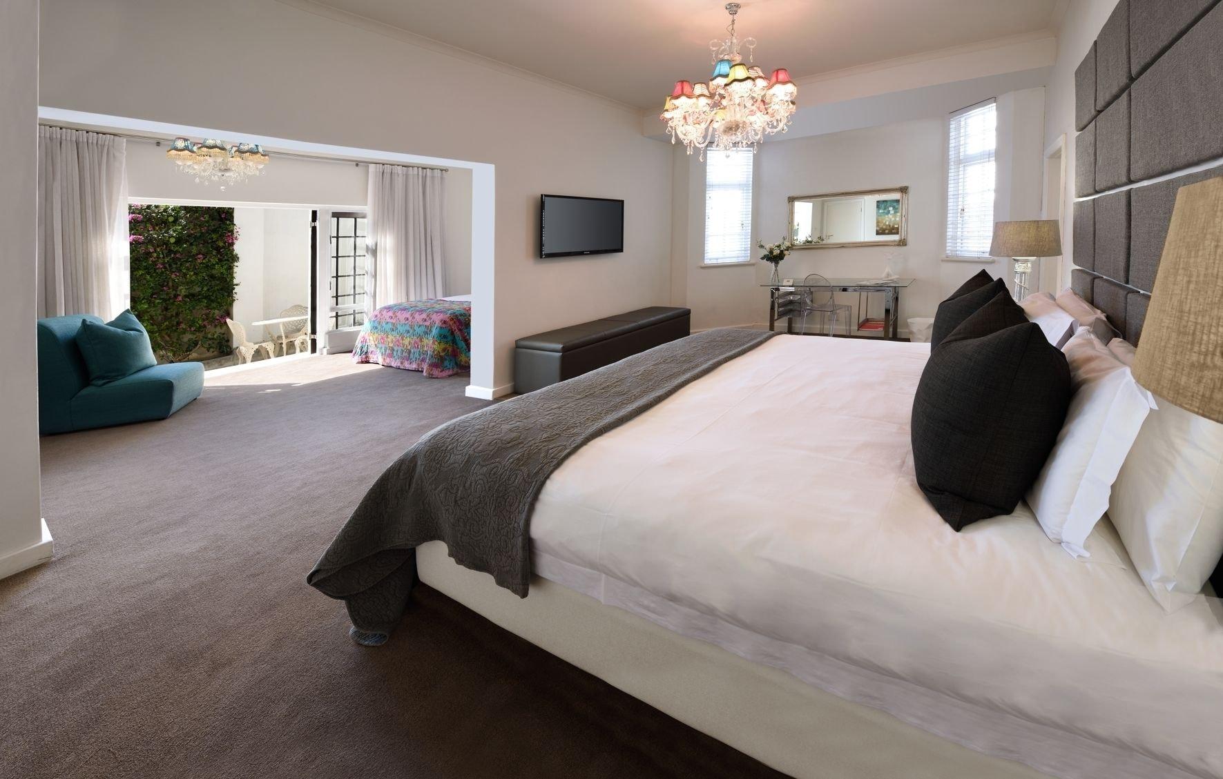 The Clarendon - Fresnaye Guest house