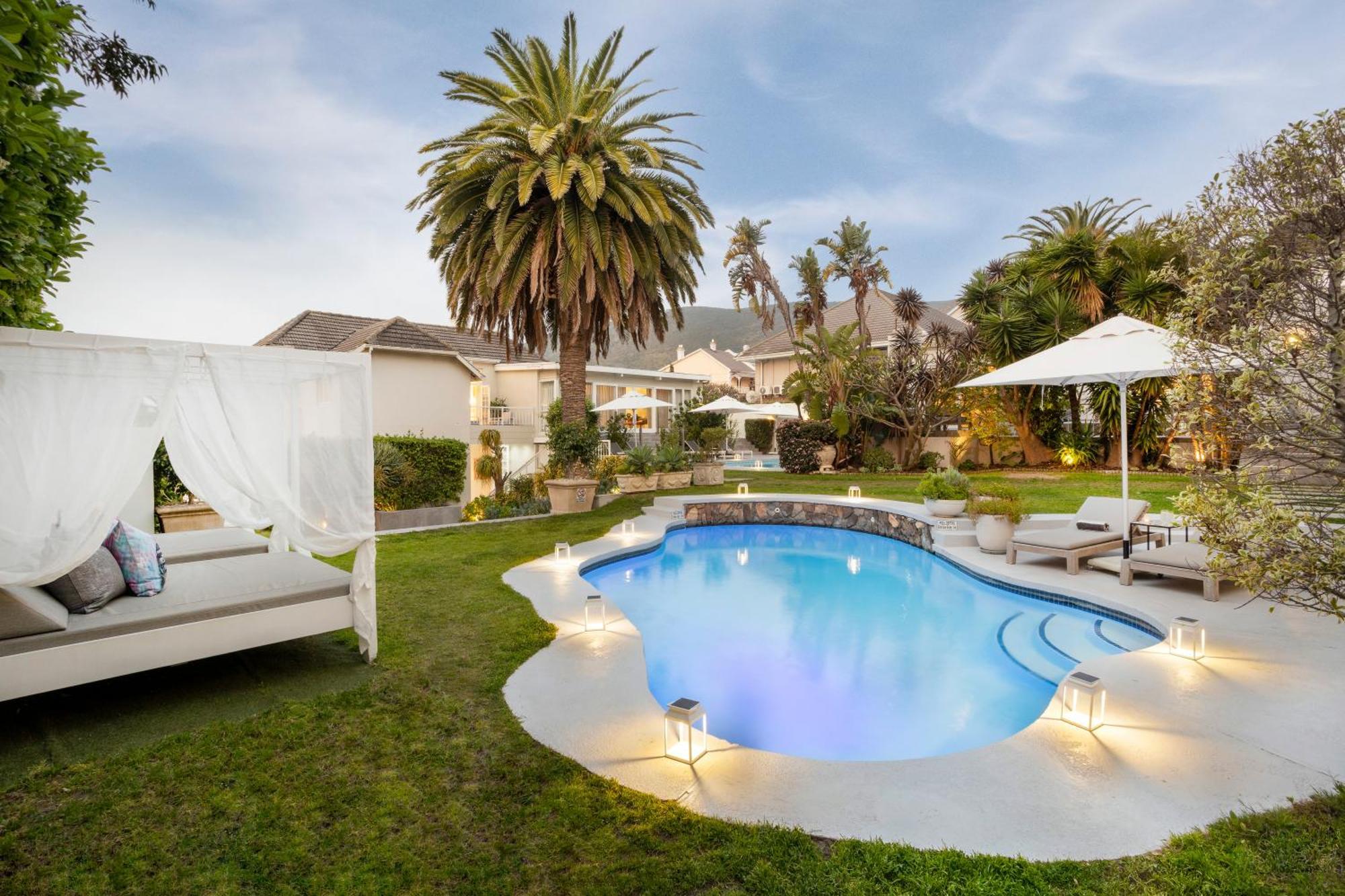 The Clarendon - Fresnaye