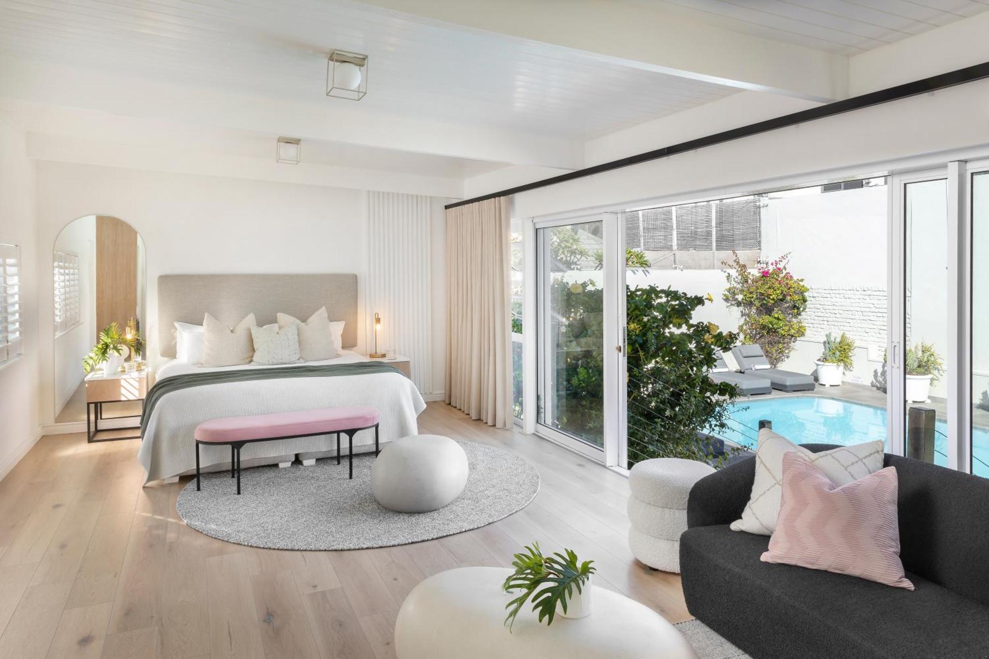 Guest house The Clarendon - Fresnaye Cape Town